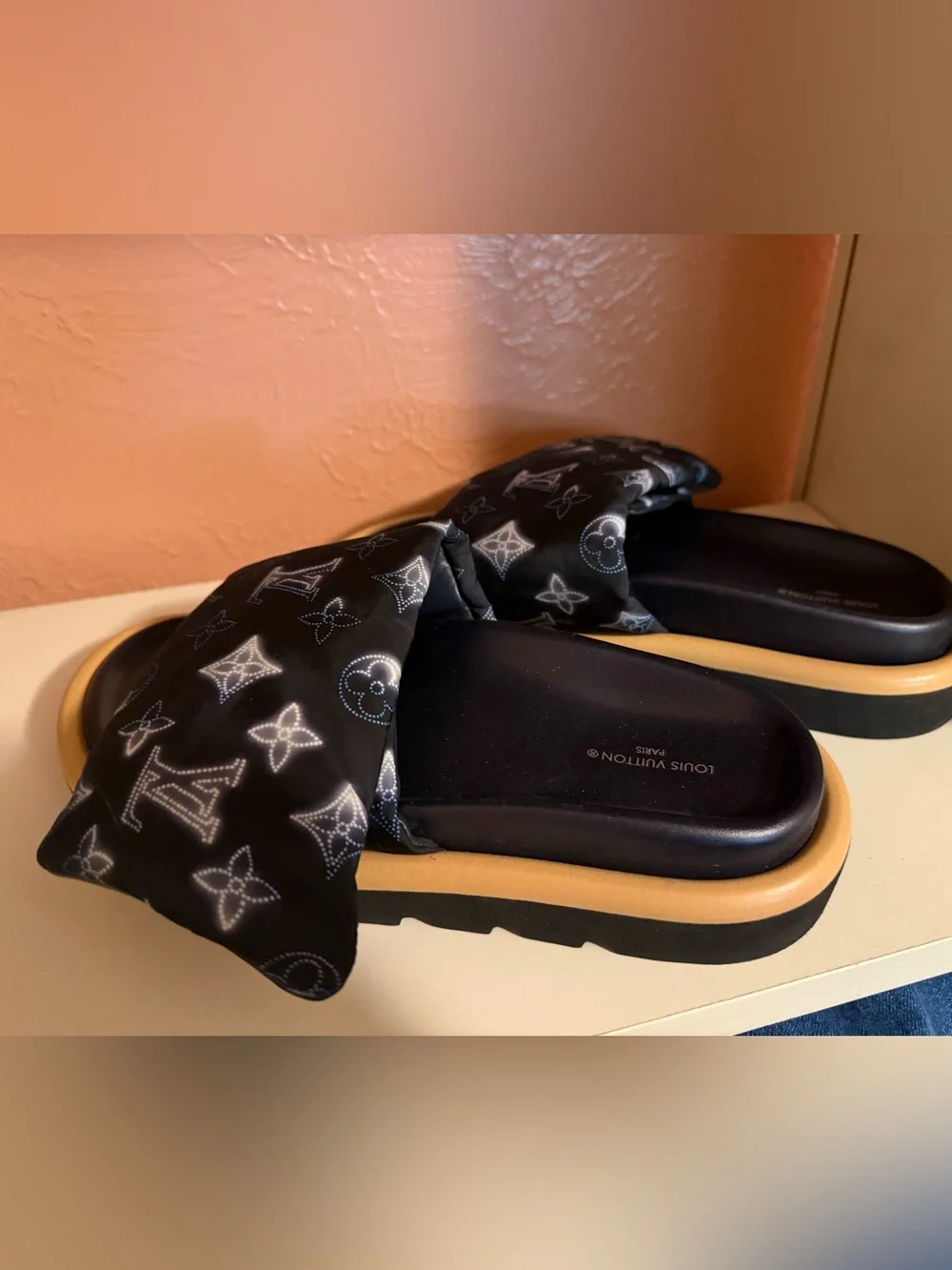 Louis Vuitton Pool Pillow Comfort Mule in navy blue